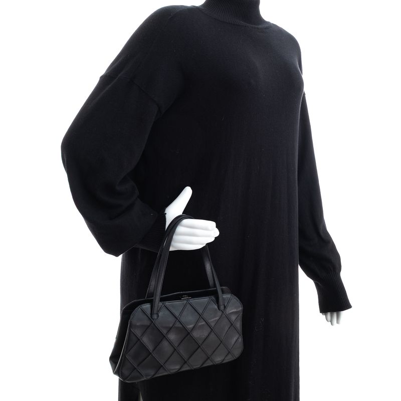 Bolsa-Chanel-Vintage-Matelasse-Preta-