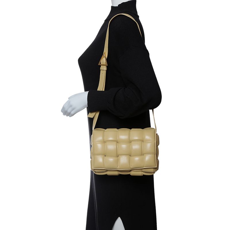 Bolsa-Bottega-Veneta-Padded-Cassette-Amarela