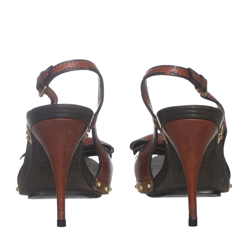 Sandalia-Valentino-Garavani-Madeira-e-Couro-Marrom-