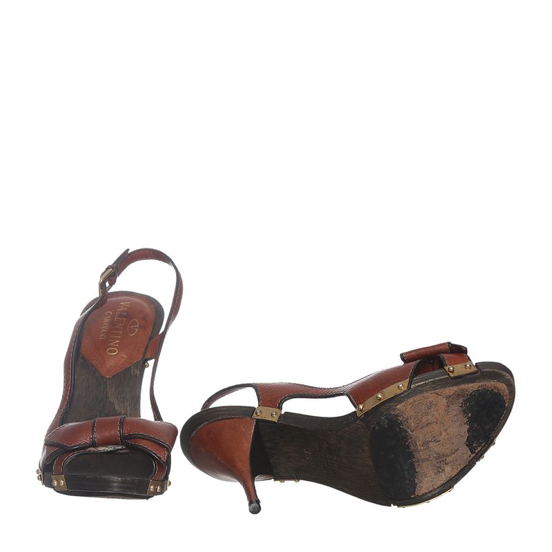 Sandalia-Valentino-Garavani-Madeira-e-Couro-Marrom-