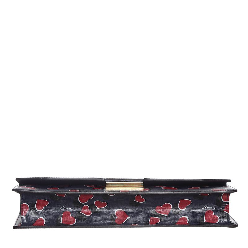 Clutch-Gucci-Estampa-Coracoes