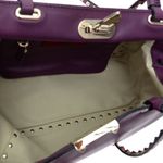 Bolsa-Valentino-Garavani-Rockstud-Tote-Roxa-
