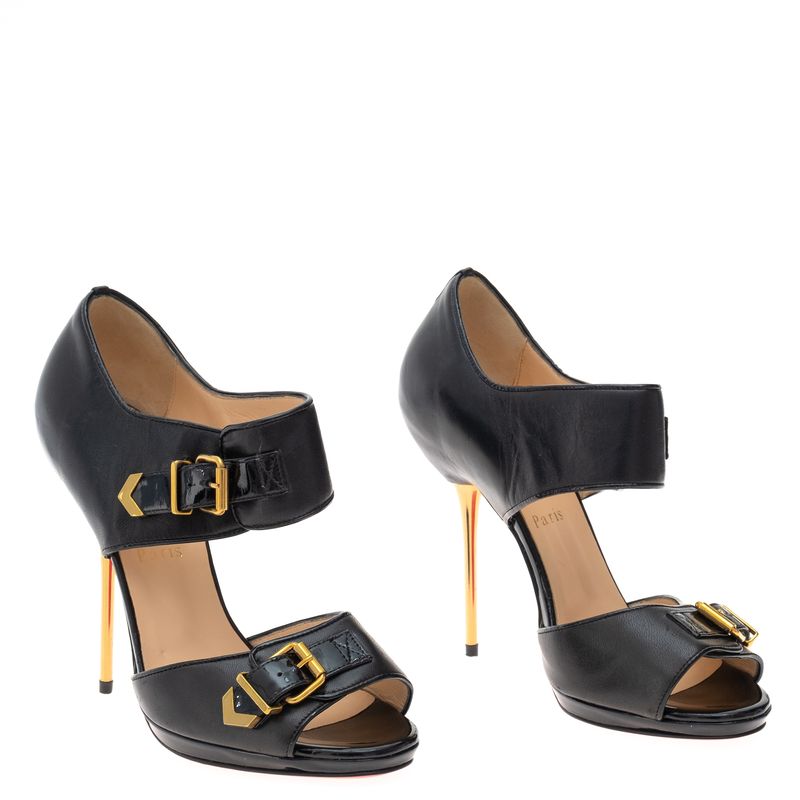 302160-Sandalia-Christian-Louboutin-Couro-Preto-e-Metal-verso
