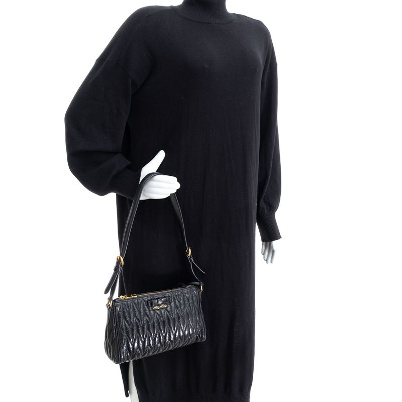 Bolsa-Miu-Miu-Matelasse-Preta-
