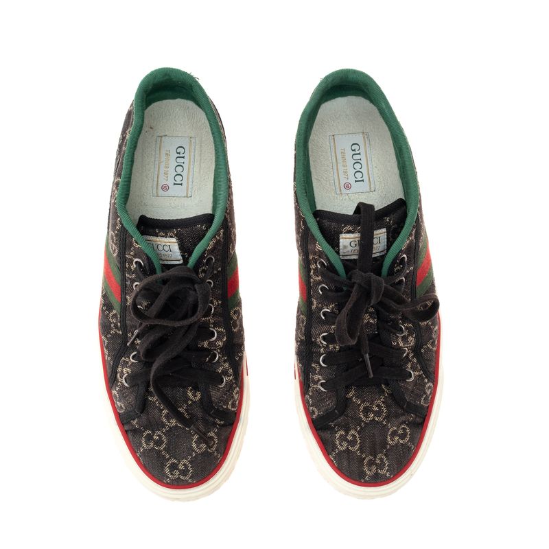 Tenis-Gucci-Ace-GG-Canvas-e-Faixa-Web-Preto-