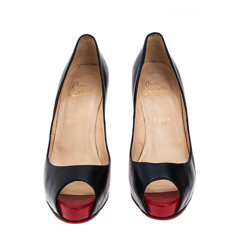 302414-Sapato-Christian-Louboutin-Peep-Toe-Verniz-Preto-4