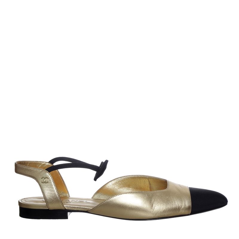Sapato-Chanel-Com-Laco-Dourado