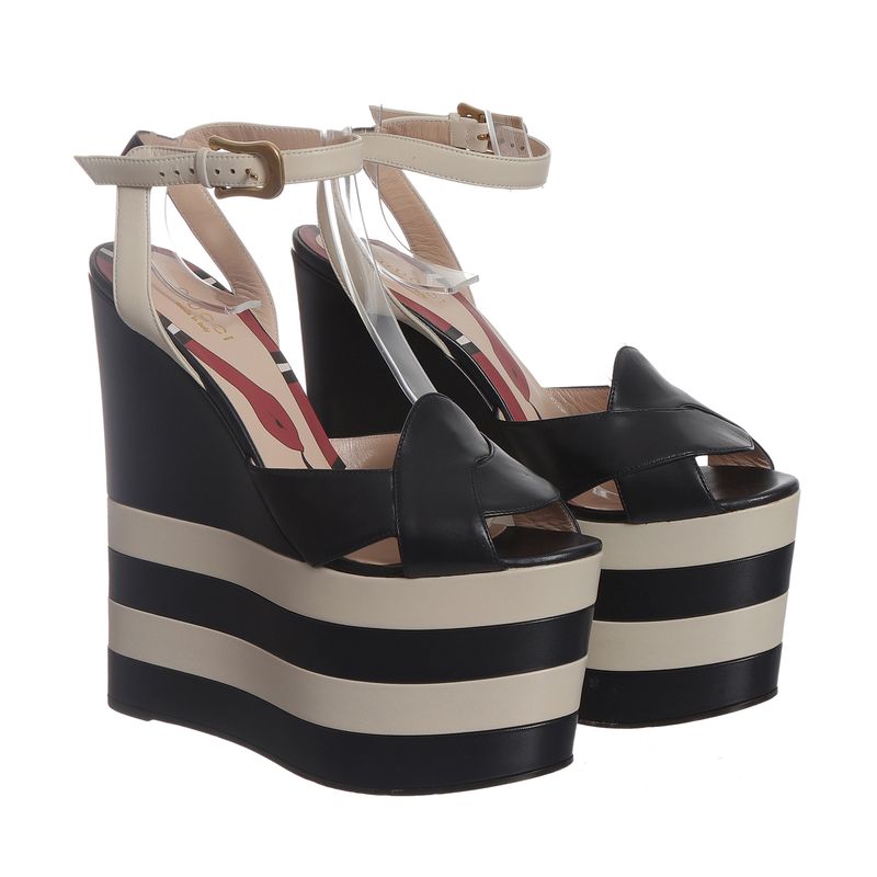 Sandalia-Gucci-Anabela-Bicolor-Azul-e-Bege