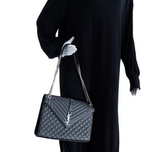 Bolsa Saint Laurent Grain Poudre Preta